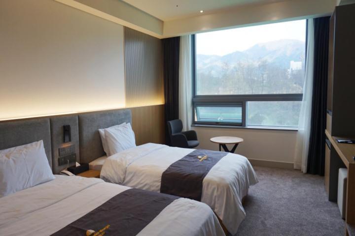Interburgo Hotel Wonju Esterno foto