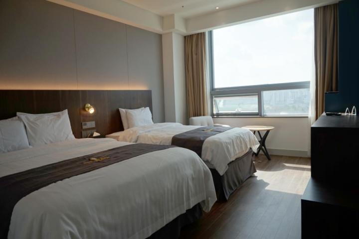 Interburgo Hotel Wonju Esterno foto
