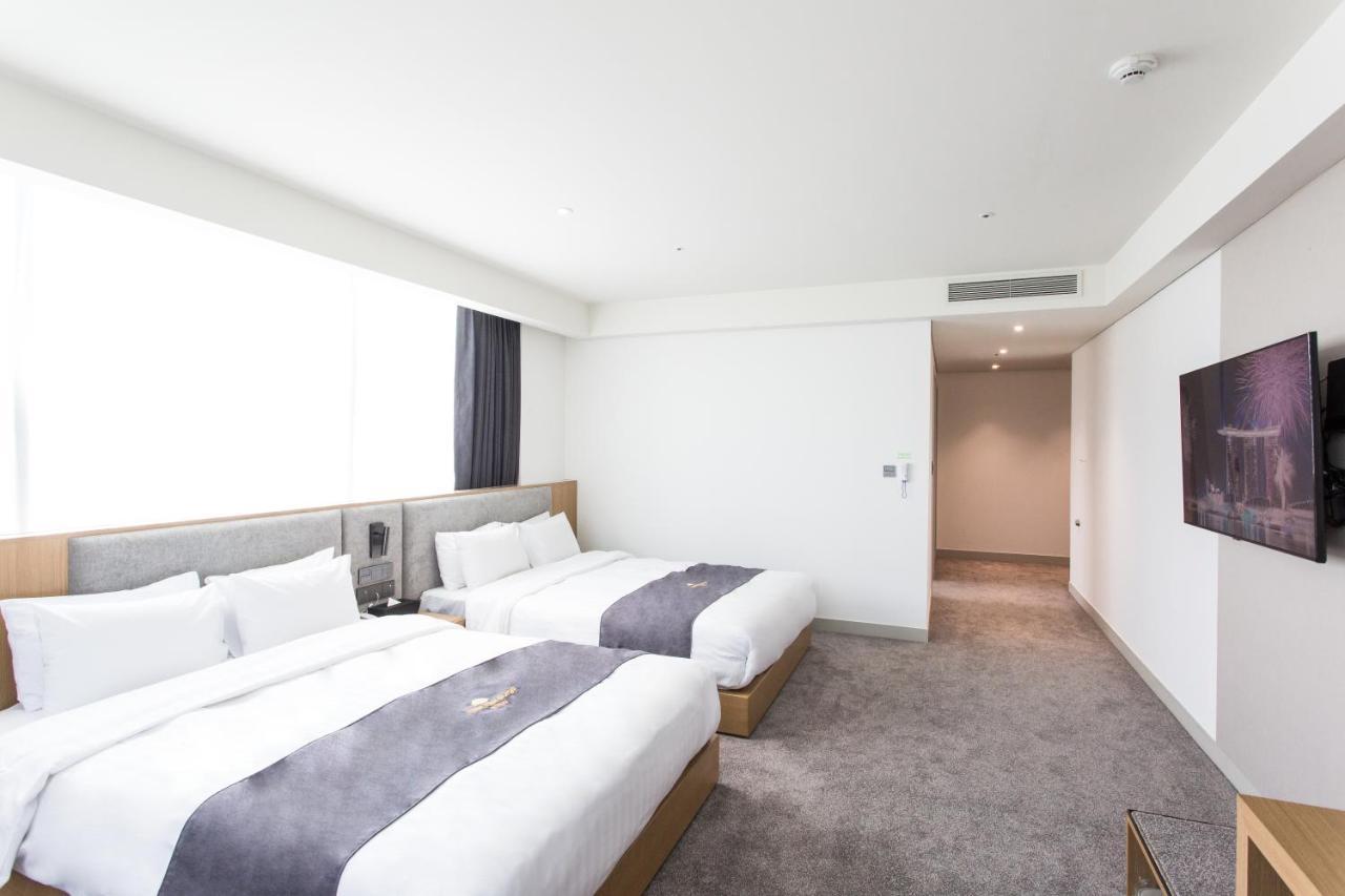 Interburgo Hotel Wonju Esterno foto