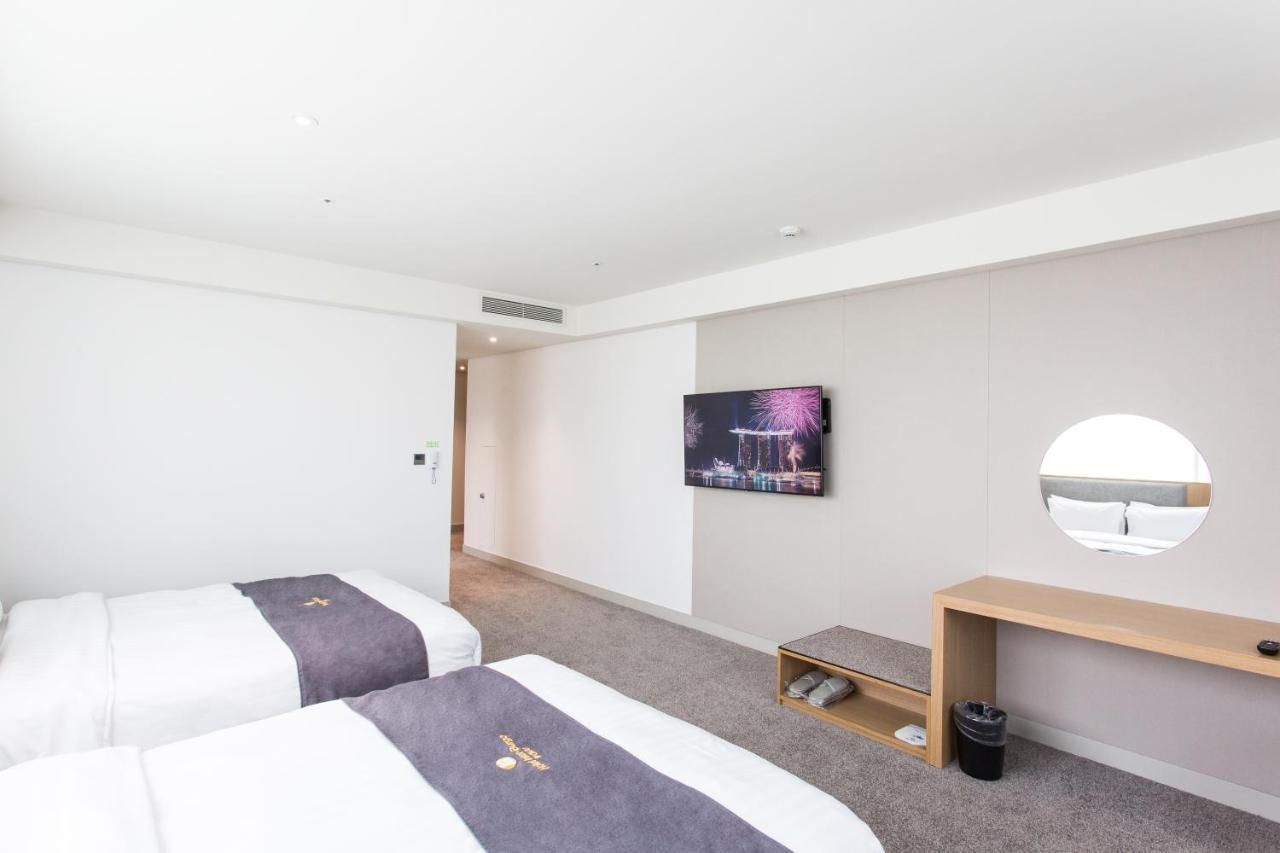 Interburgo Hotel Wonju Esterno foto