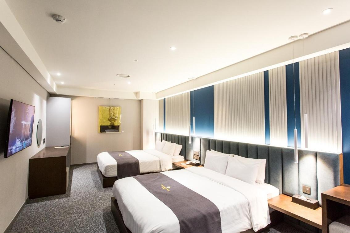 Interburgo Hotel Wonju Esterno foto